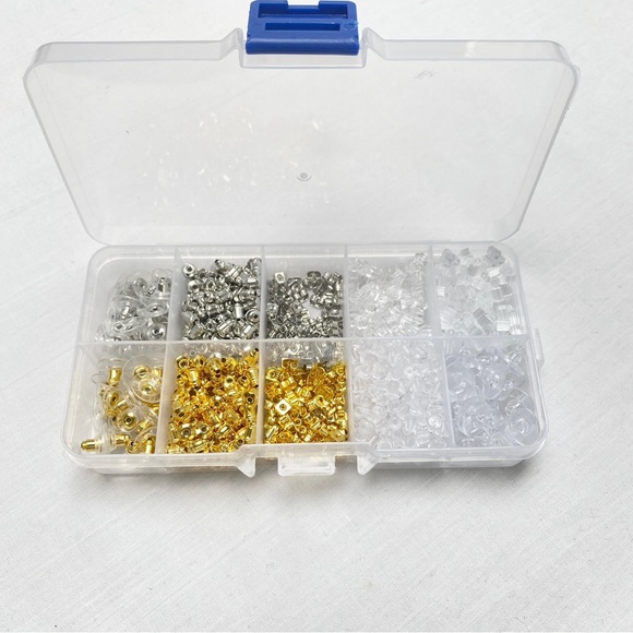 Jingle bell Christmas tree earrings - Picture 4 of 4